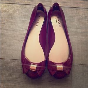 TED BAKER maroon flats